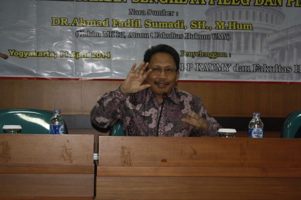 Dr. Ahmad Fadlil Sumadi,SH.,M.Hum Dr. Ahmad Fadlil Sumadi,SH.,M.Hum